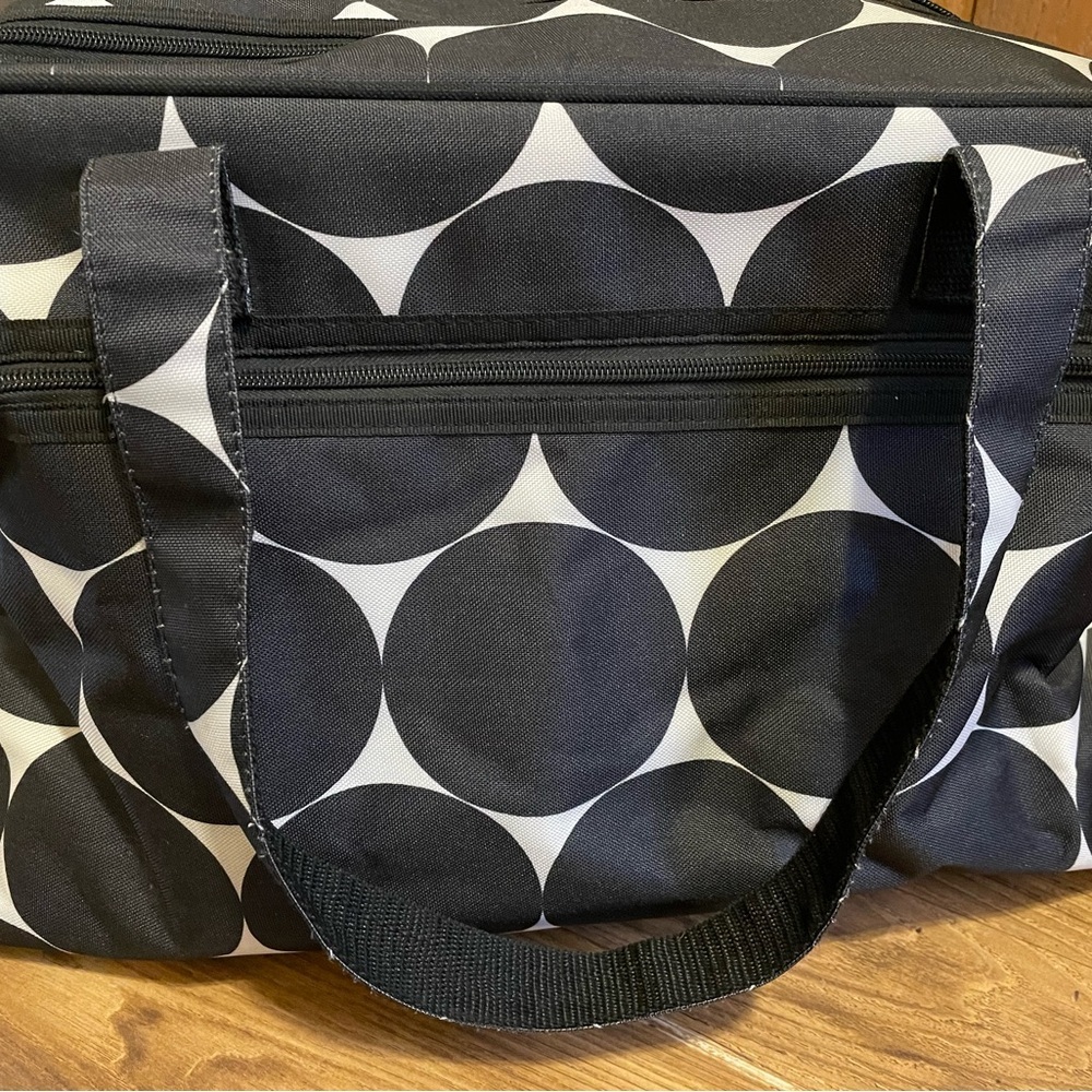 Thirty-One Black and‎ White Graphic Tote